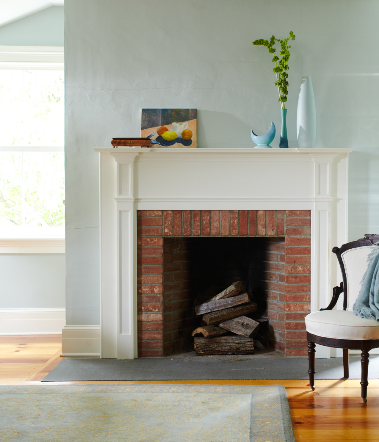 WarwickValleyFarmhouseMasterBedFireplace.JPG